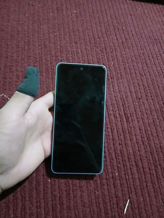 Obmen ham bor iPhone 11 ga