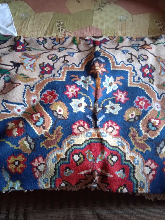 Котленски килим - Короната