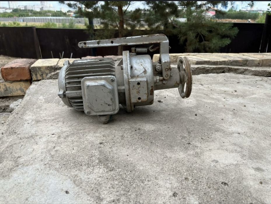 Электродвигатель