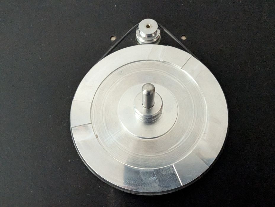 Pickup turntable high end Rega Planar 3 cu multe upgrade-uri