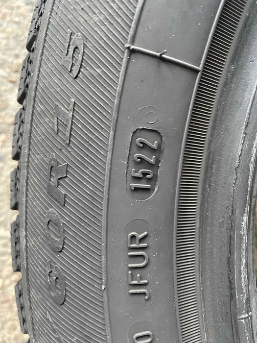 2.бр зимни гуми 185/60/15 DEBICA FRIGO