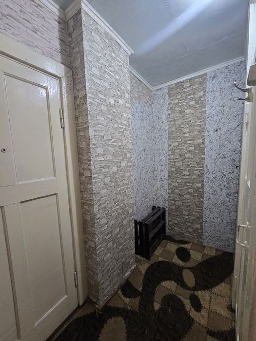 Zudlik bilan frunze massifda 1 xonali kvartira ijaraga beriladi