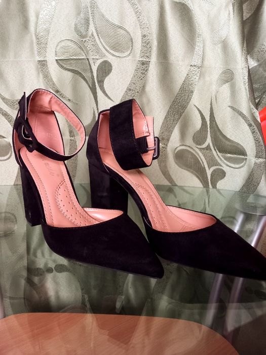 Două perechi la preț de una