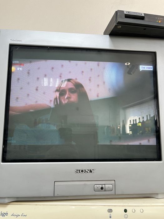 Телевизори различни модели