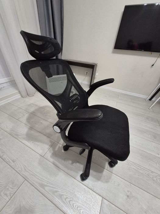 Продам кресло 3000тг