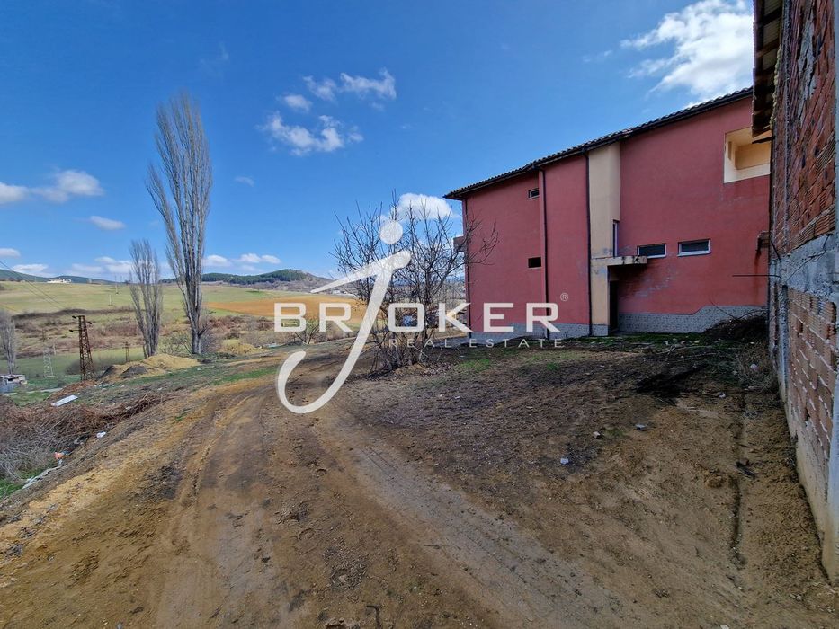 Продава се Промишлена сграда в Кърджали, Байкал - 70 кв.м за 1786 €/кв.м - Снимка #2