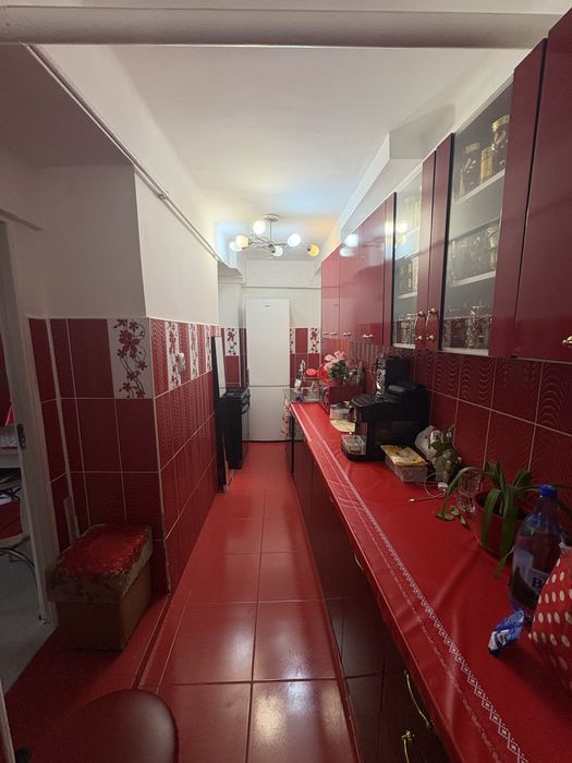 Vand apartament 2 camere