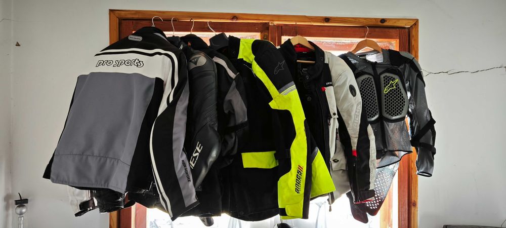 Продавам мото екипировка