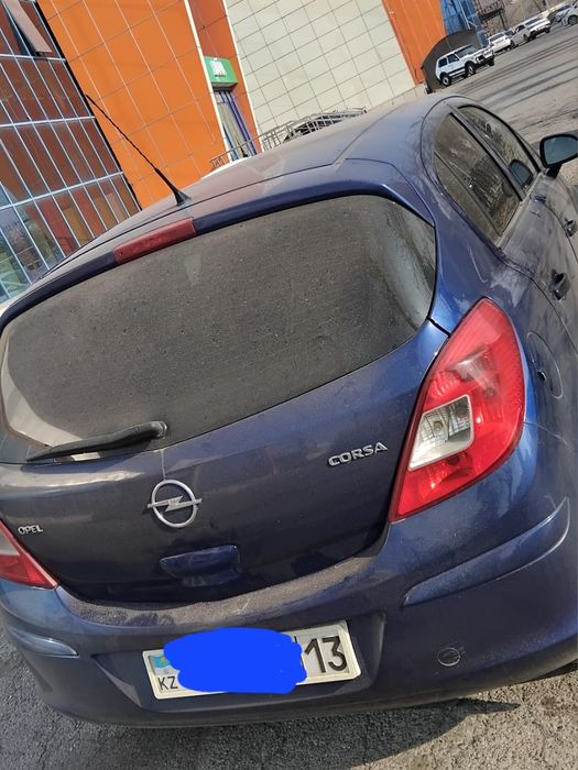 Опел Корса 2008 год