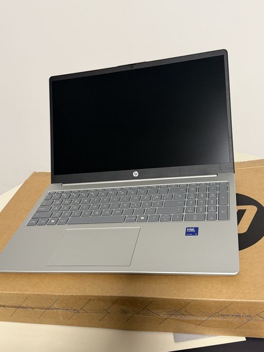 Laptop   HP  15-fd1003nq Procesor ULTRA 5    24  GB RAM DDR 5