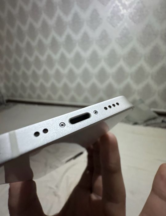 Iphone 12 mini ideal holatda
