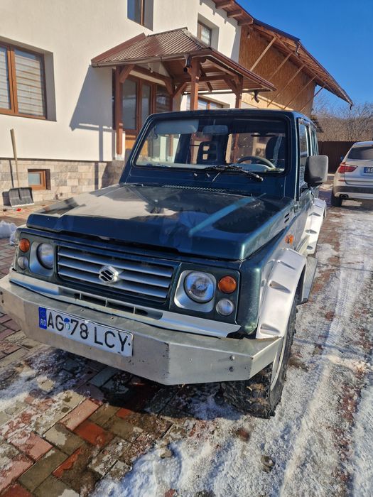 Vând Suzuki Samurai