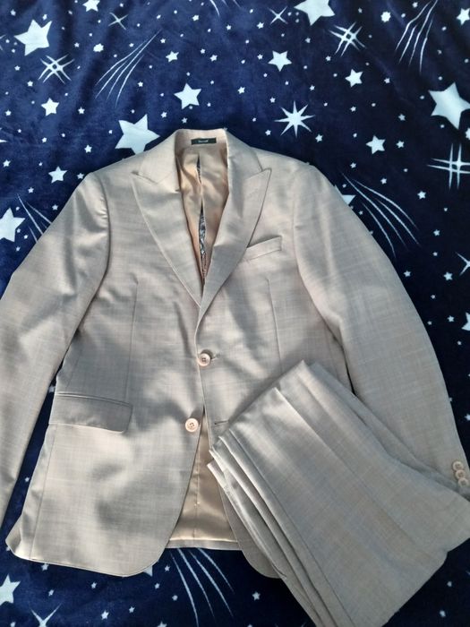 Costum elegant barbati