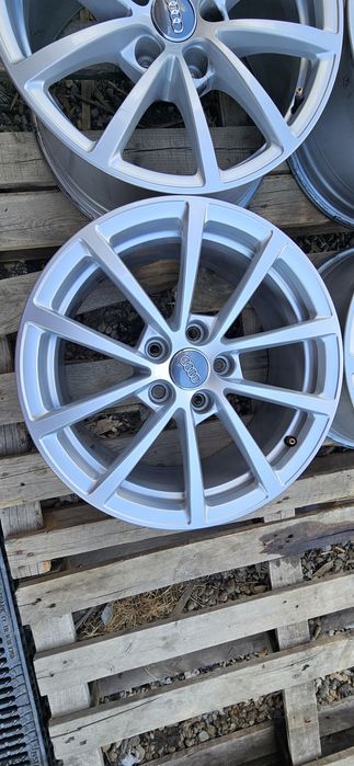Jante R17 Original Audi A6 C8 K8 7.5Jx17 H2 Et.36 4K0 601 025 A5 A6 A7 Vw Passat Golf Skoda Seat Sharan Alambra