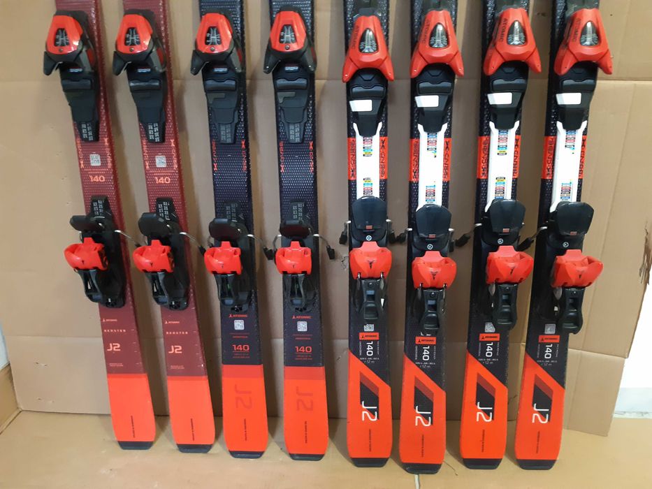 Schiuri Atomic Redster J2 140 cm ca noi