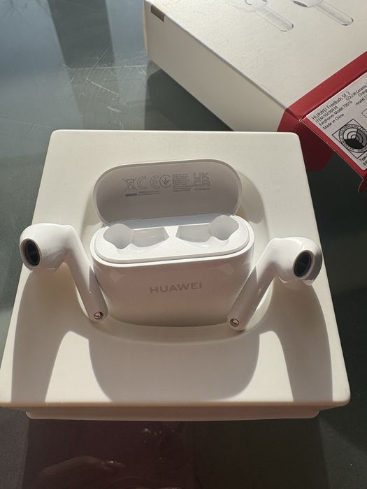 True wireless слушалки HUAWEI FREEBUDS SE2