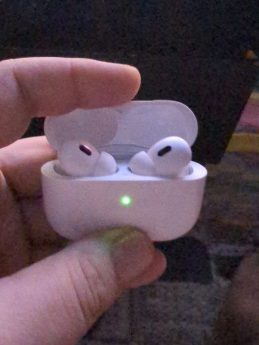 Căști irpods  schimb cu ceasuri barbatesti