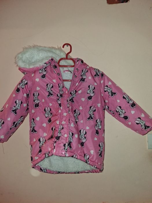 Vând 2 geci marimea 92 si 98