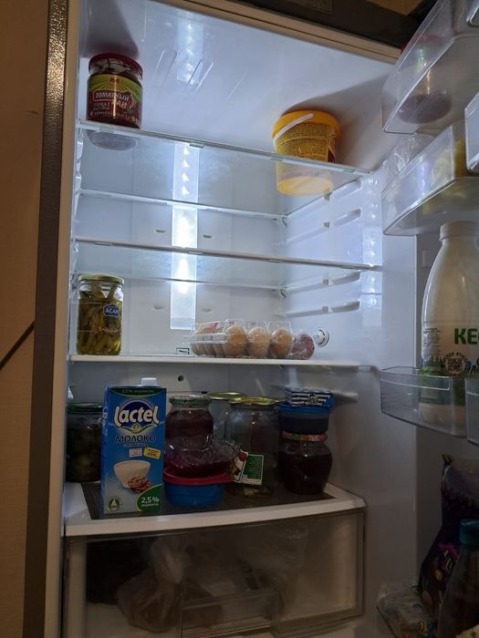 Продам холодильник