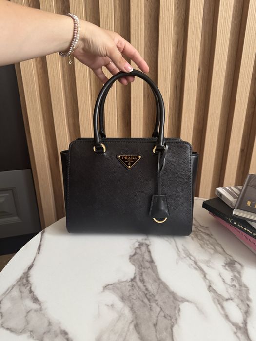 Чанта Prada Galeria
