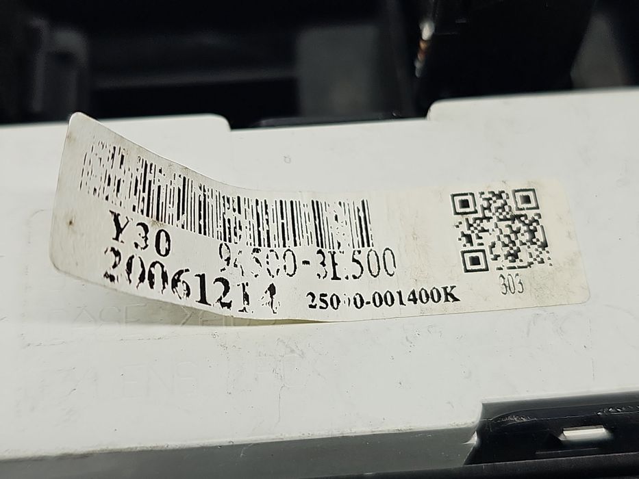 Consola centrala KIA Sorento 1 [Fabr 2002-2009] 94500-3E500