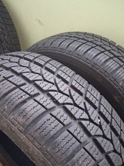 Гуми зимни 185/60/15