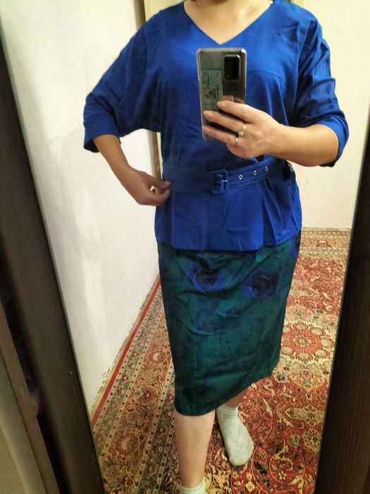 Продам костюмы 52-54размер