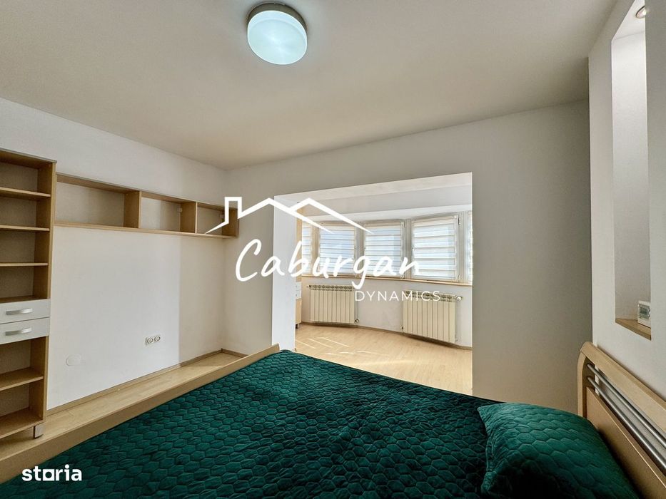 Apartament cu 3 camere, 80mp utili + balcoane, etaj 1/4, lift, Centru