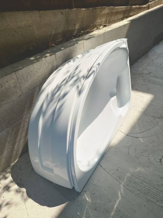 Vand cada cu masca 1,5mx1m iasi centru tg cucu  450 lei
