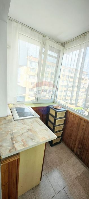 Обзаведена панелна гарсониера под наем, кв."Възраждане", гр.Варна, ЙГ