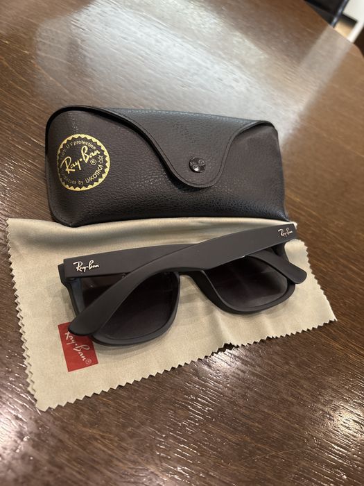 Оригинални   слънчеви  очила  Ray-Ban  Justin   RB4165