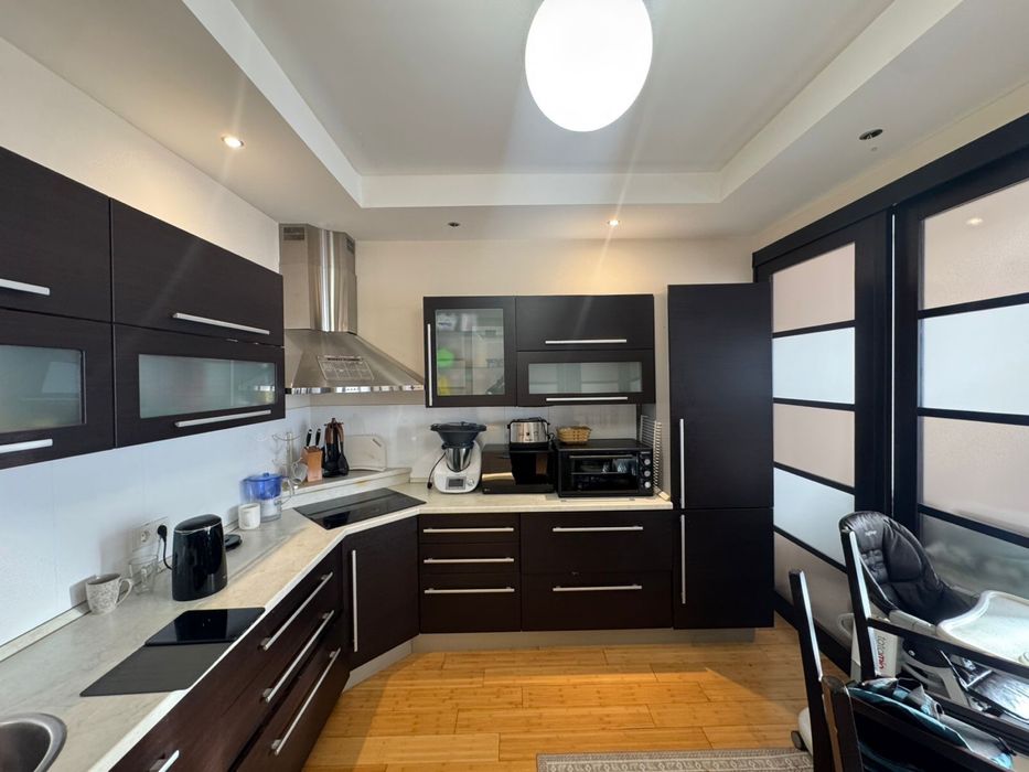 Продам кухню большую