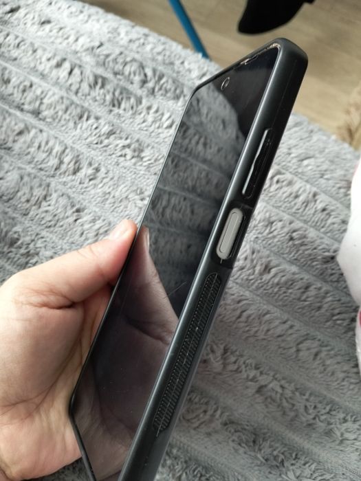 Продам телефон в отличном состояние