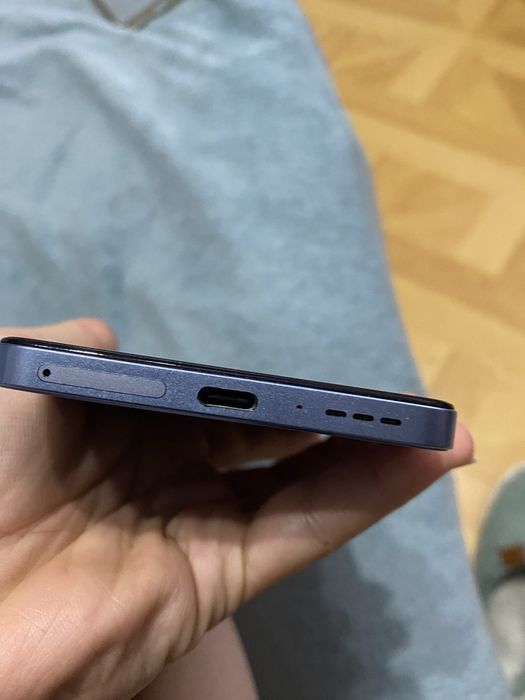Vand telefon ZTE aproape nou