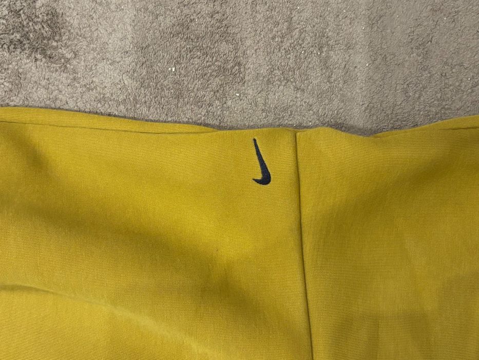Nike tech fleece L