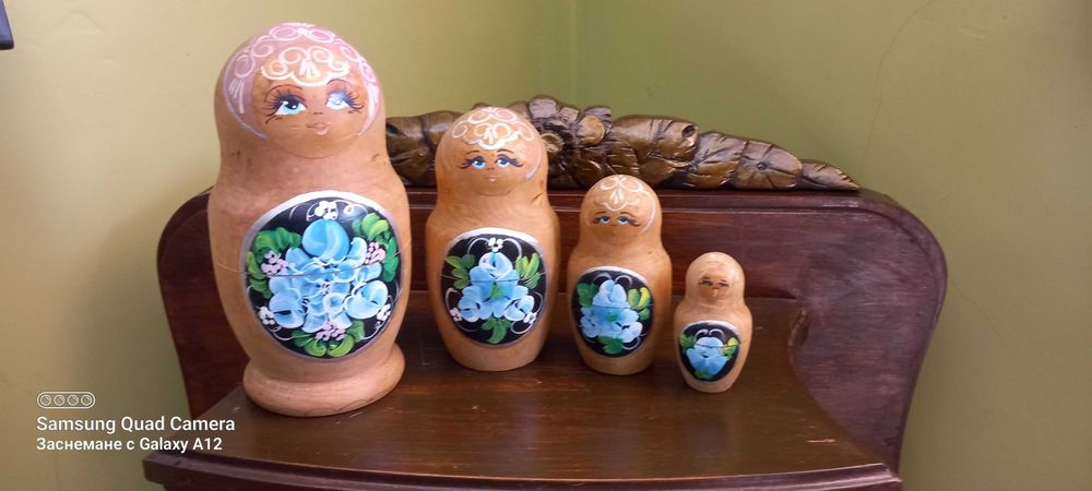 Руски матрьошки-ръчно рисувани