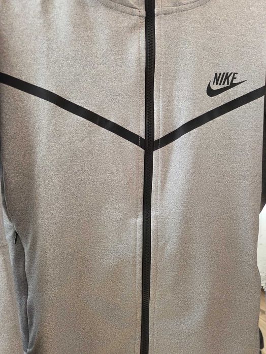 Compleu Nike Tech Fleece marimea S