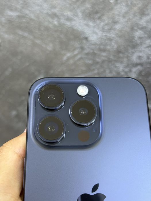 Срочно продам iPhone 15pro