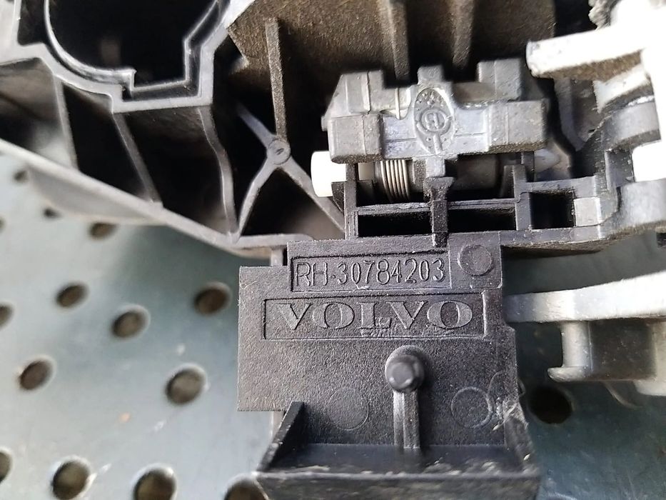 Maner usa dreapta fata volvo xc60 30784203