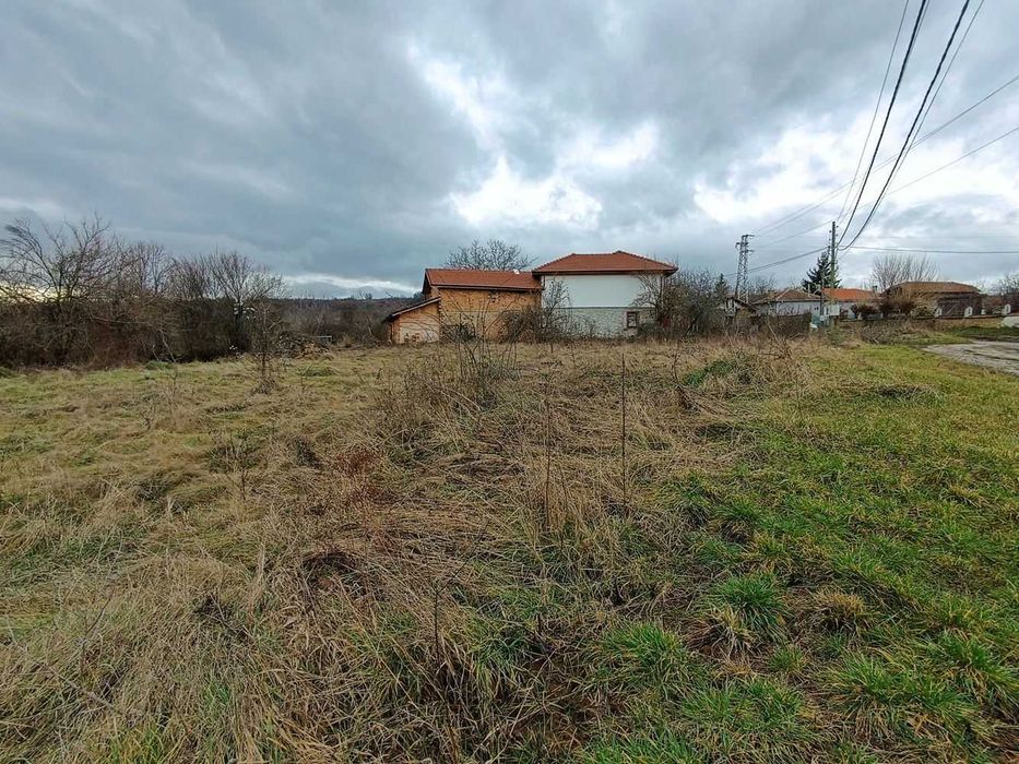 Парцел в регулация в с. Ново Село