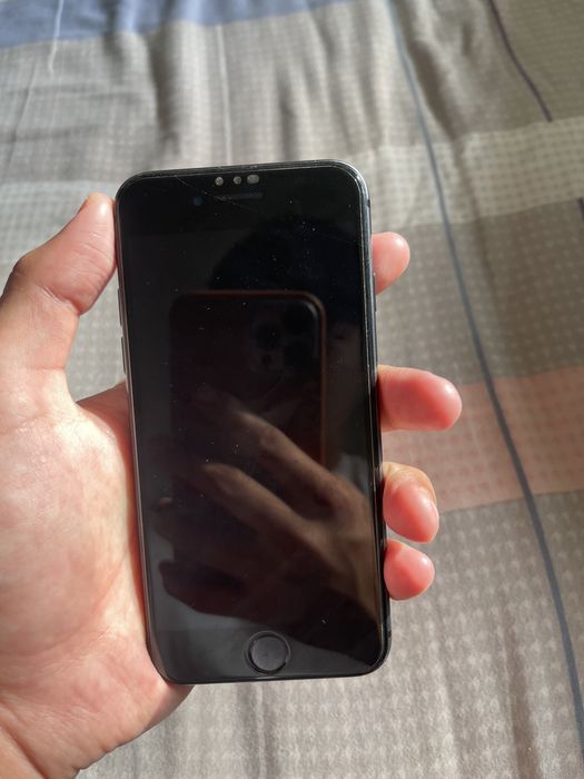Айфон 8 Срочно 35 мың