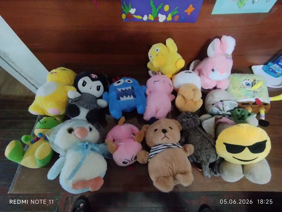 Продам игрушки. Чистые.