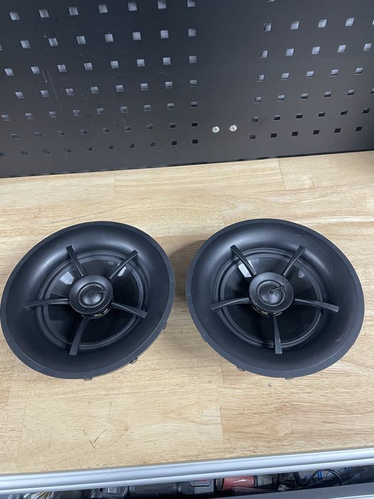 Boxe pentru tavan bang olufsen boc62