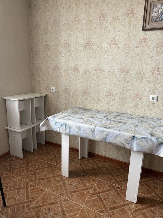 Стирка және стол стулья