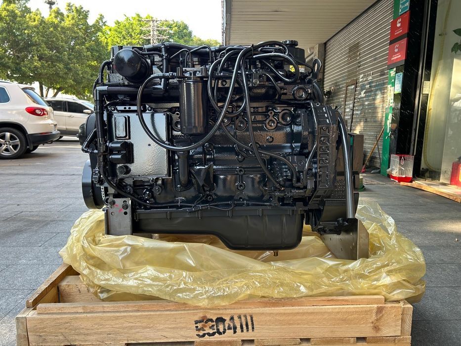 Двигатель Cummins QSB6.7
