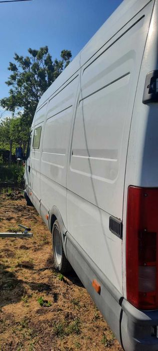Товарен бус Iveco Daily