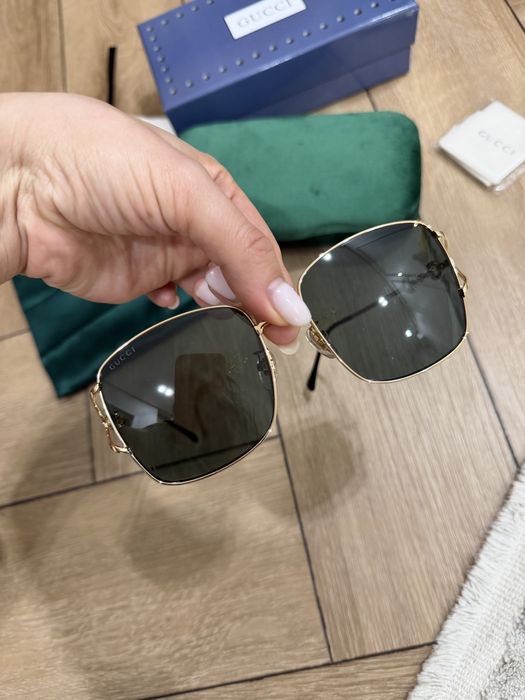 Солнцезащитные очки Gucci