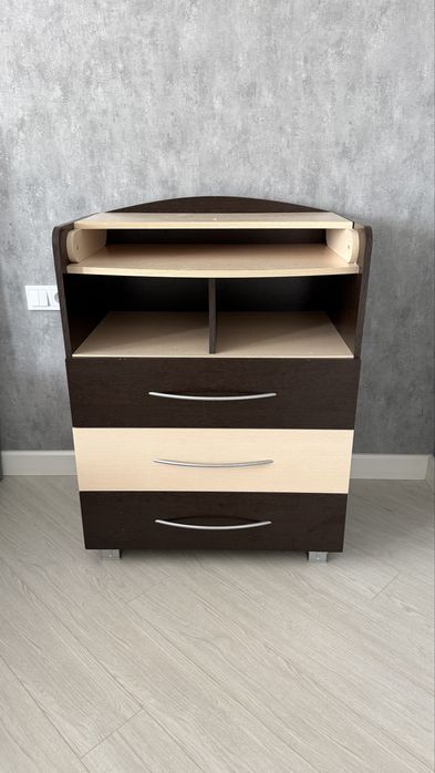 Детский пеленалтный стол комод