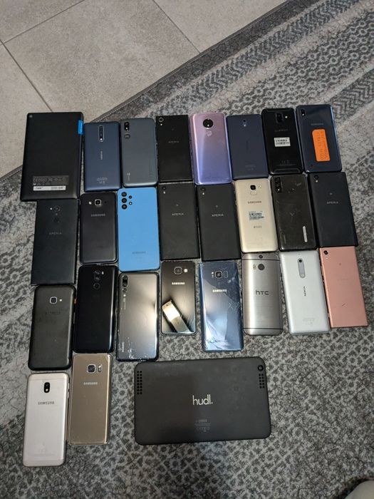 Lot de telefoane