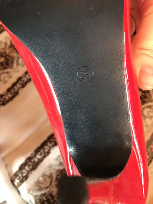Pantofi rosii piele intoarsa/lacuiti